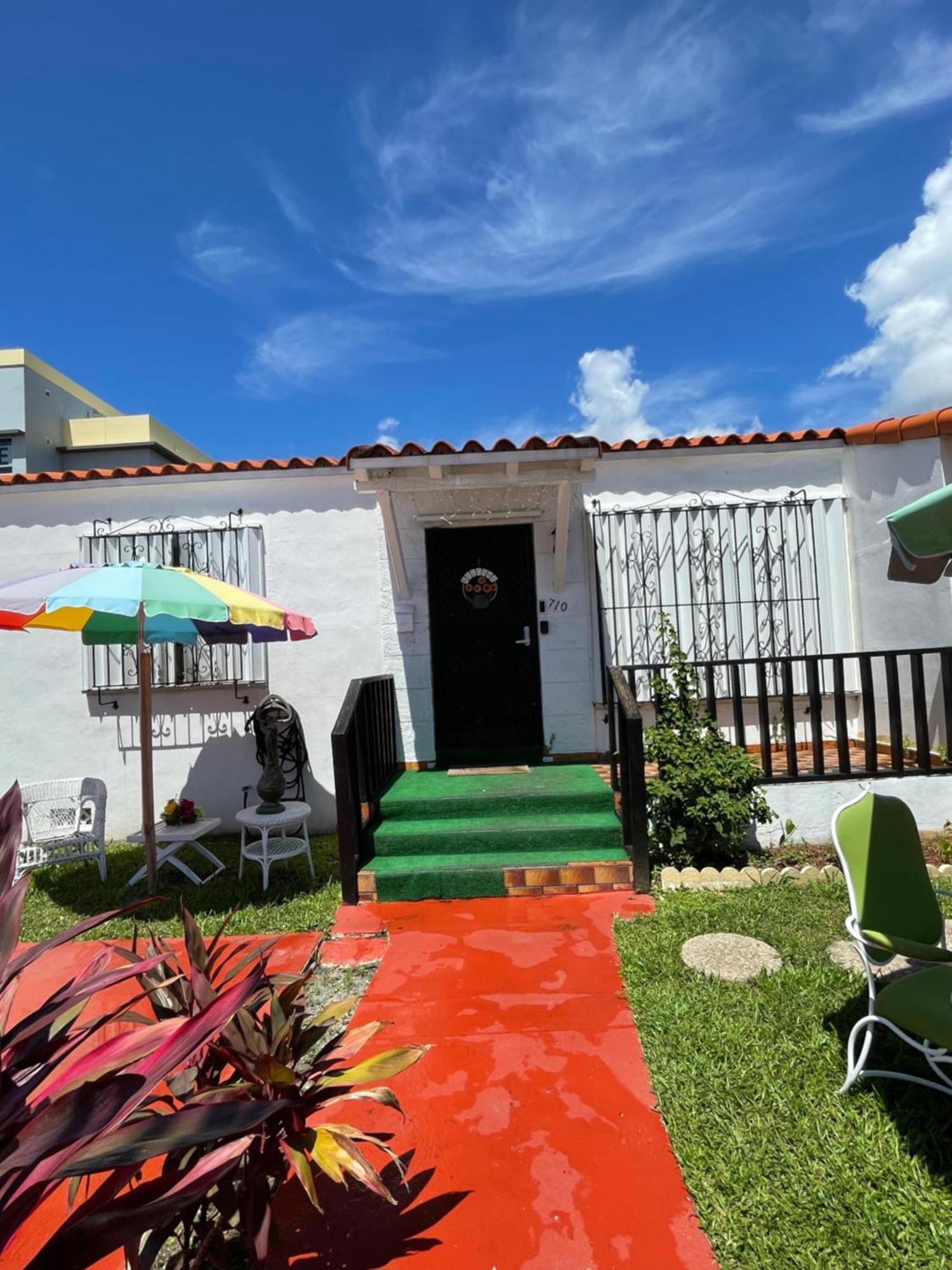 Habitacion Centrica Calle 8 Miami Kültér fotó